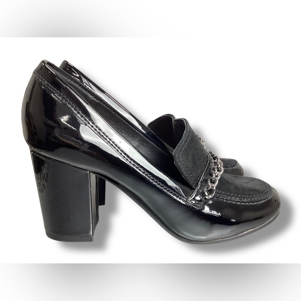 Tahari Lasalle Black Loafer Heels Pumps Patent Suede Silver chain Academia